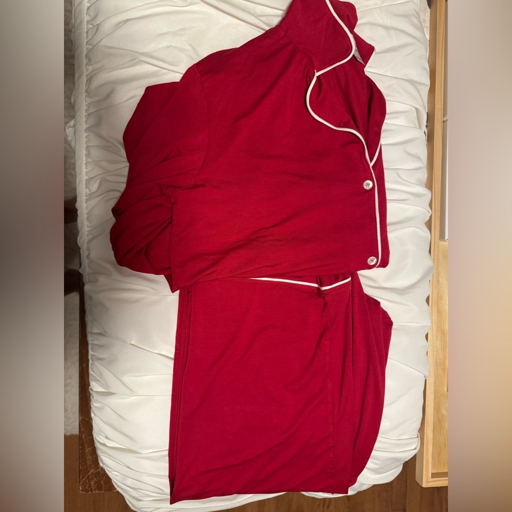 Eberjey Women's Red Pajama Set- Gift but Neverworn! - Picture 3 of 4